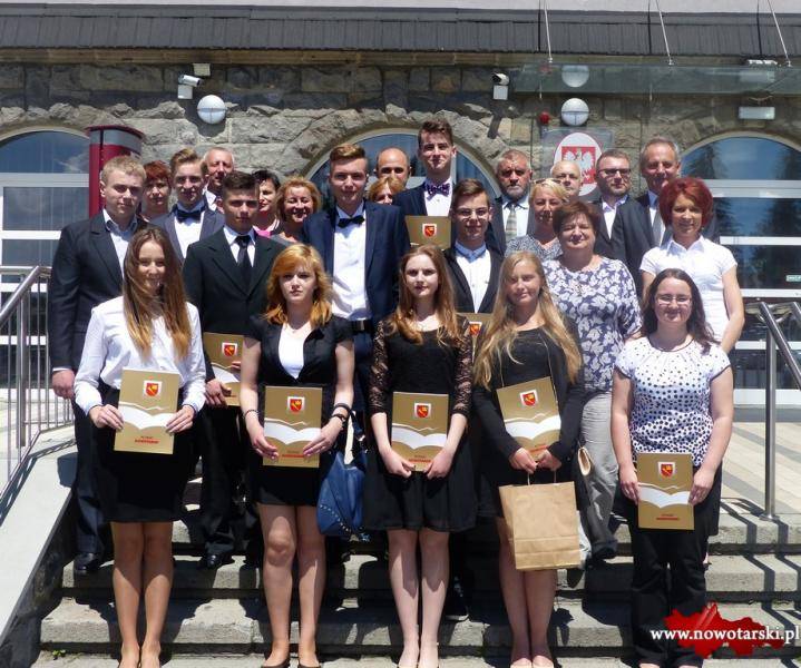 Najlepsi uczniowie powiatu nowotarskiego nagrodzeni