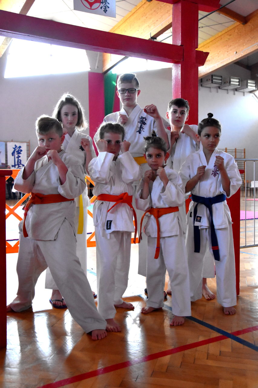 Trzy medale młodych karateków