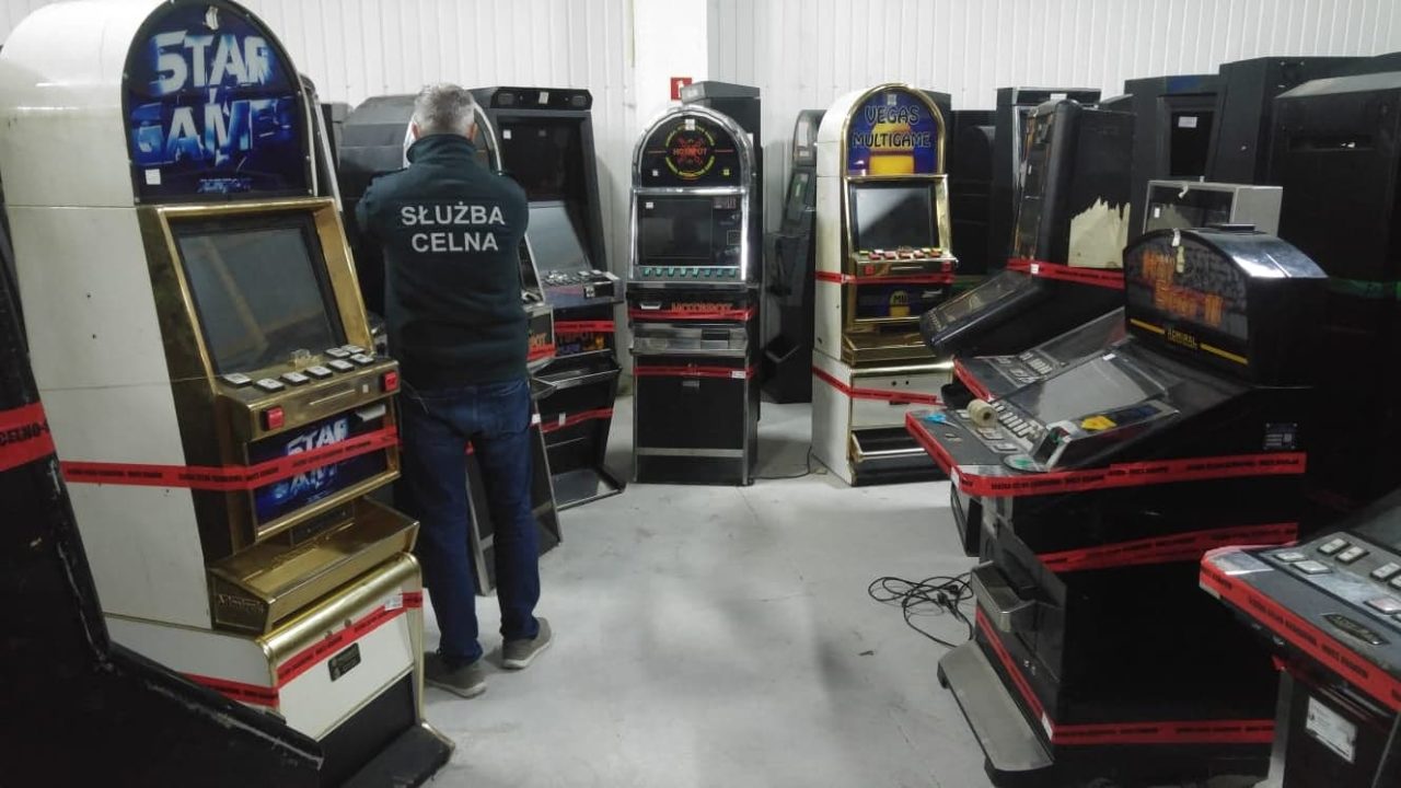 Skawa: 18 nielegalnych automatów do gier