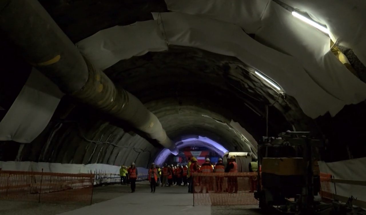 Do wydrążenia pozostało 735 metrów ziemi