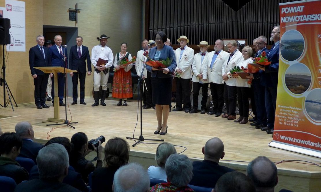 Z Medalami Pamiątkowymi Podhala – pięć osób i dwa zespoły
