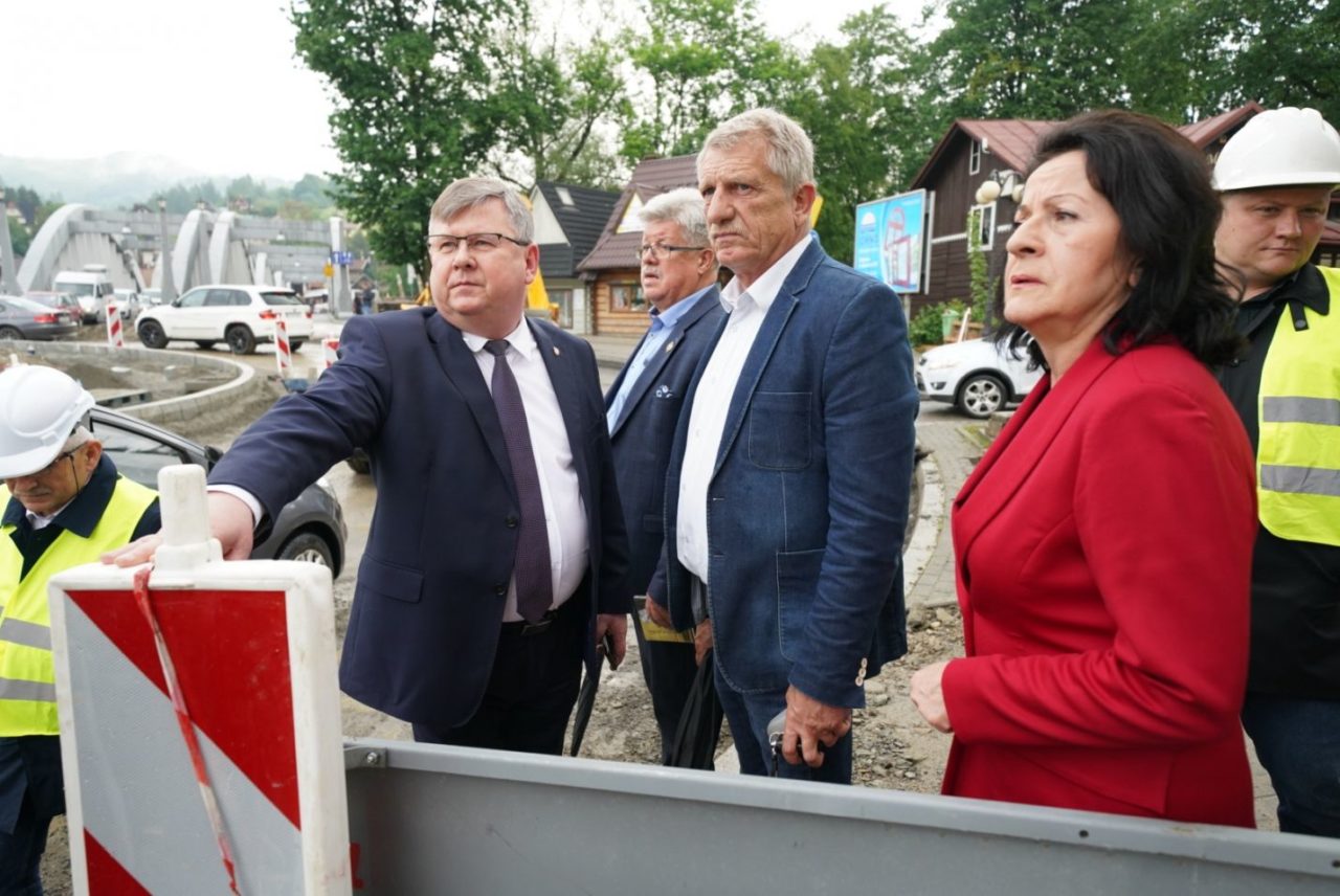 Przebudowa ronda w Krościenku - dla poprawy płynności ruchu i bezpieczeństwa