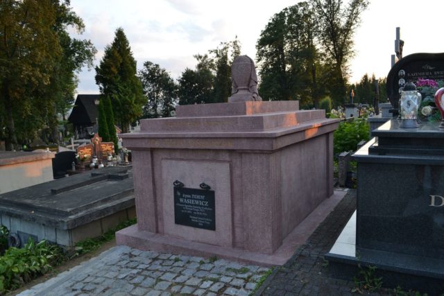 Grobowiec-Rodziny-Wasiewiczów-1926-zdjęcia-7.jpg