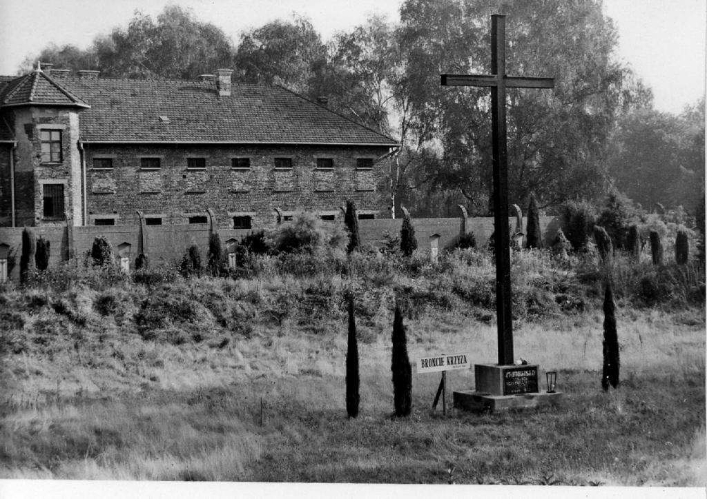 Rocznica urodzin więźniów niemieckiego obozu koncentracyjnego Auschwitz