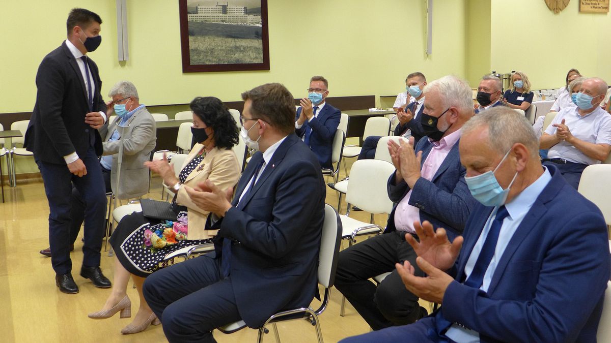 Rezonans uroczyście oddany