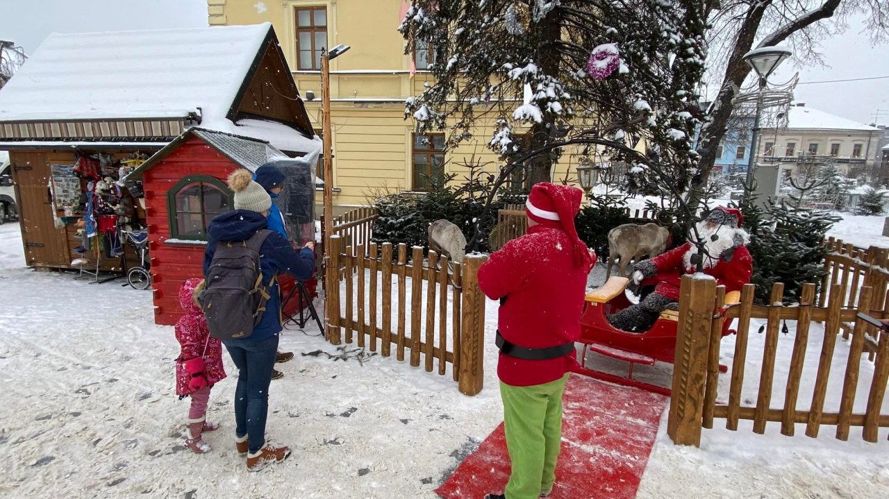 Zagroda św. Mikołaja na rynku w Nowym Targu