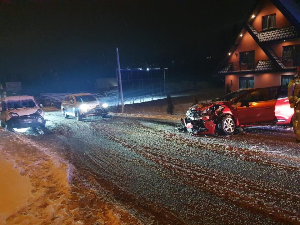 Wypadek w Bukowinie Tatrzańskiej (zdjęcia)