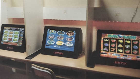 W Nowym Targu zabezpieczono 6 nielegalnych automatów do gier