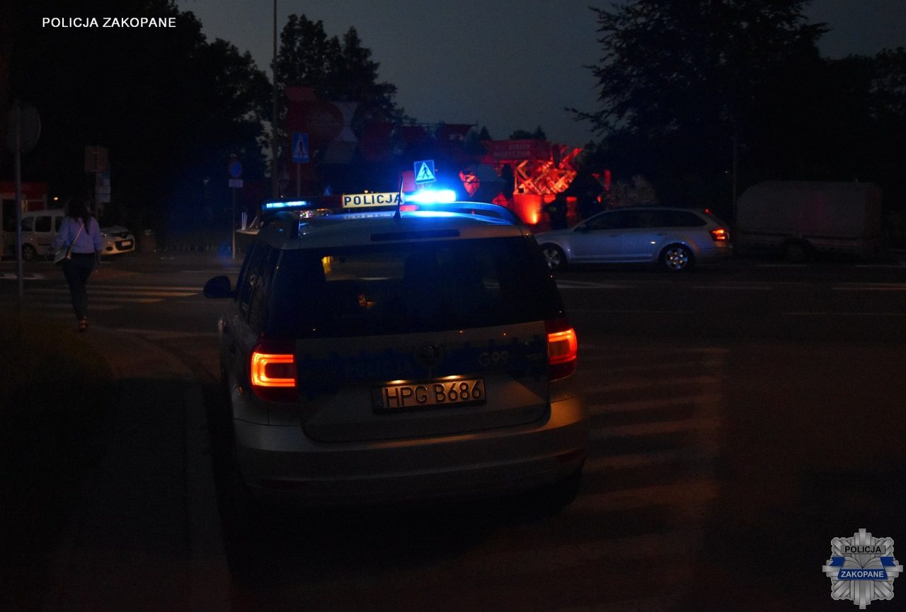W samochodach ujawniono maczety. Policja podaje szczegóły wczorajszej akcji w Zakopanem