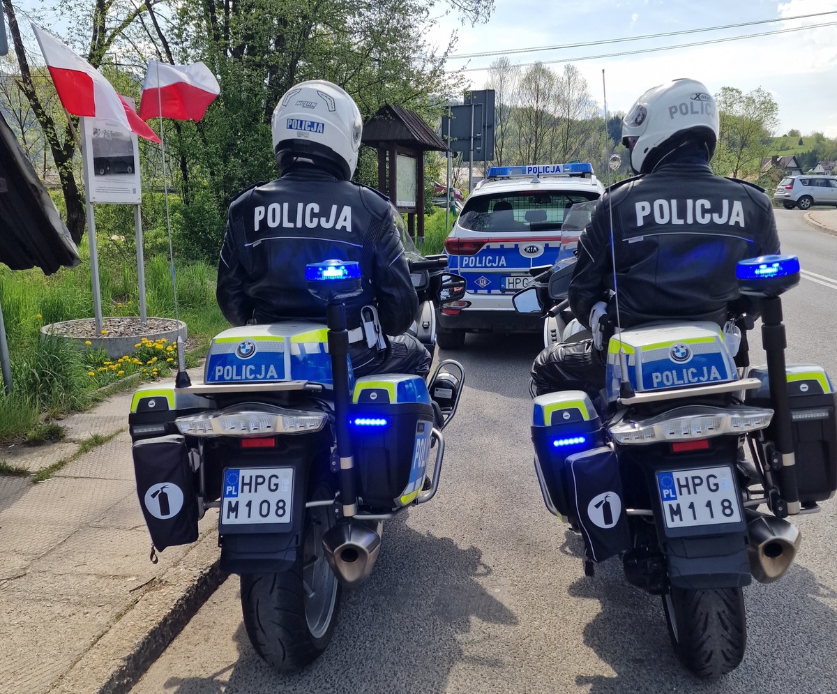 33 kolizje i 4 wypadki - w tym 1 śmiertelny. Nowotarska policja podsumowała