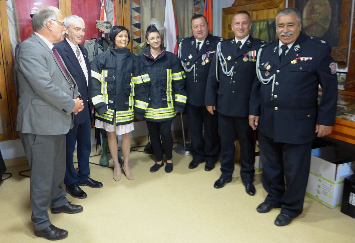 Z bratniego Radevormwald – mundury dla nowotarskich strażaków-ochotników