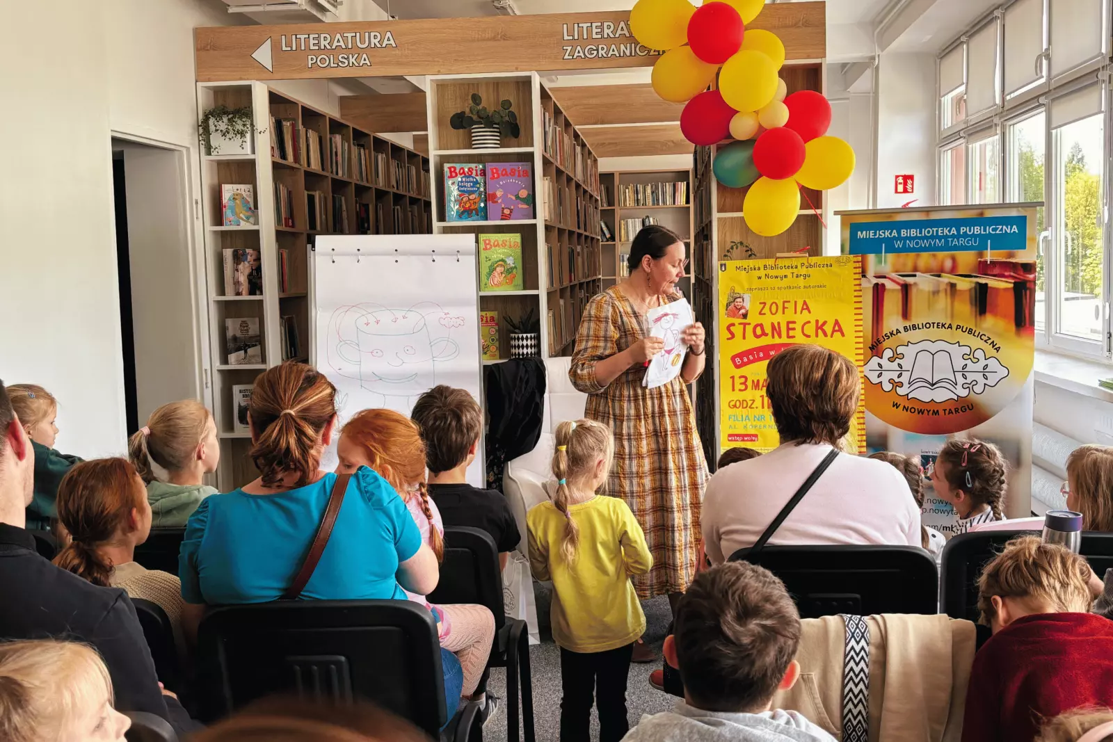 Basia w nowotarskiej bibliotece czyli spotkanie z Zofią Stanecką