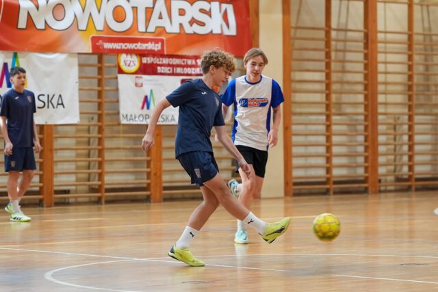 tn_2025_03_10_zawody_miedzyszkolne_pilka-064.jpg