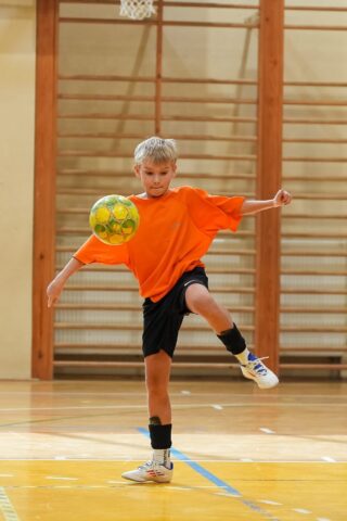 tn_2025_03_10_zawody_miedzyszkolne_pilka-087.jpg