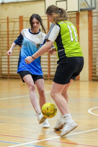 tn_2025_03_24_zawody_miedzyszkolne_dziewczat_pilka-055.jpg
