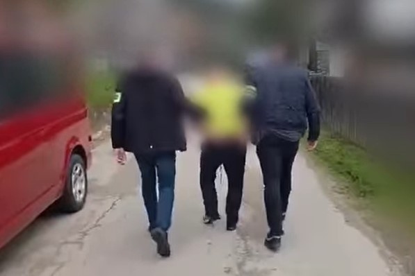 Poszukiwany pseudokibic zatrzymany na Podhalu. Ukrywał się ponad rok