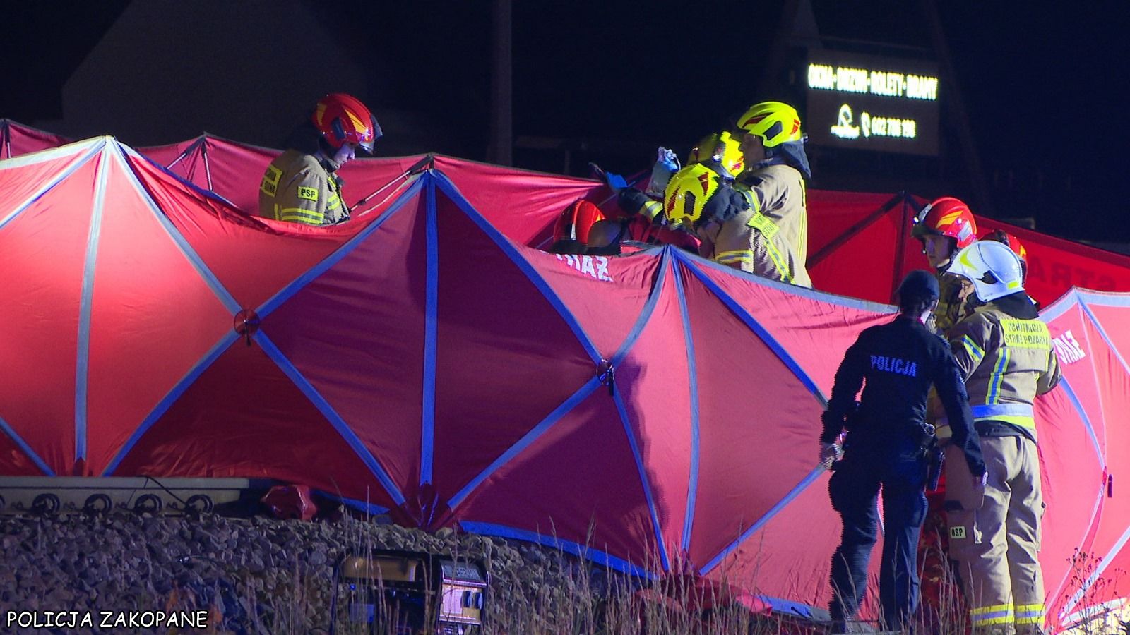 Tragedia w Poroninie. Dwie osoby potrącone przez pociąg, nie żyje mężczyzna