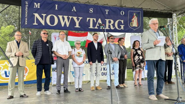 77ea8ed6-f388-4739-9cb8-82377ed446ed.jpg