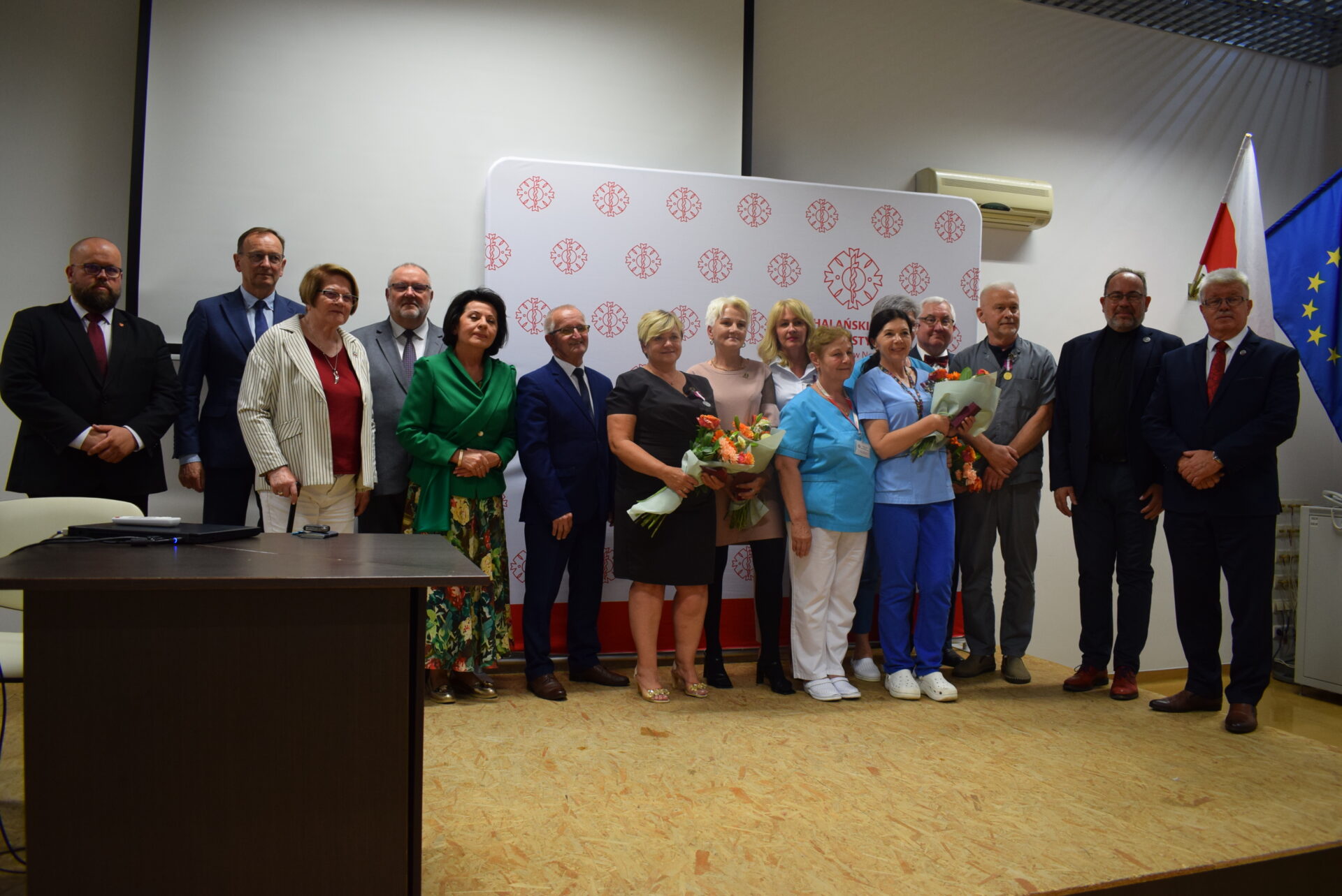 15-lecie Oddziału Medycyny Paliatywnej – pracownicy uhonorowani Medalami od Prezydenta RP oraz odznakami honorowymi od Ministra Zdrowia (GALERIA)
