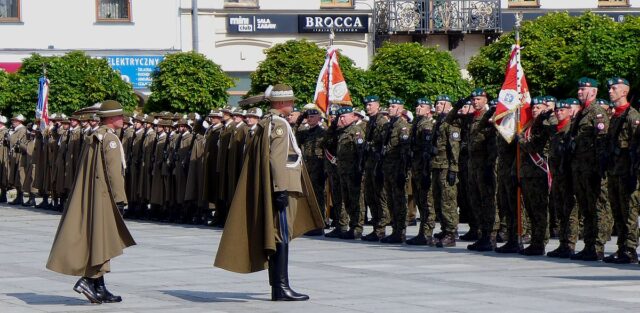 P4520115-1.jpg