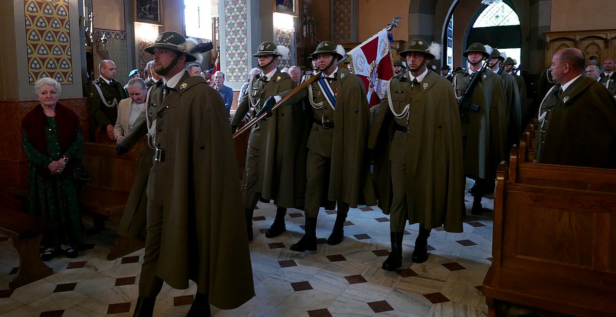 Podhalańczycy u Gaździny Podhala. Tu bije serce Polski - w rytm żołnierskiego honoru