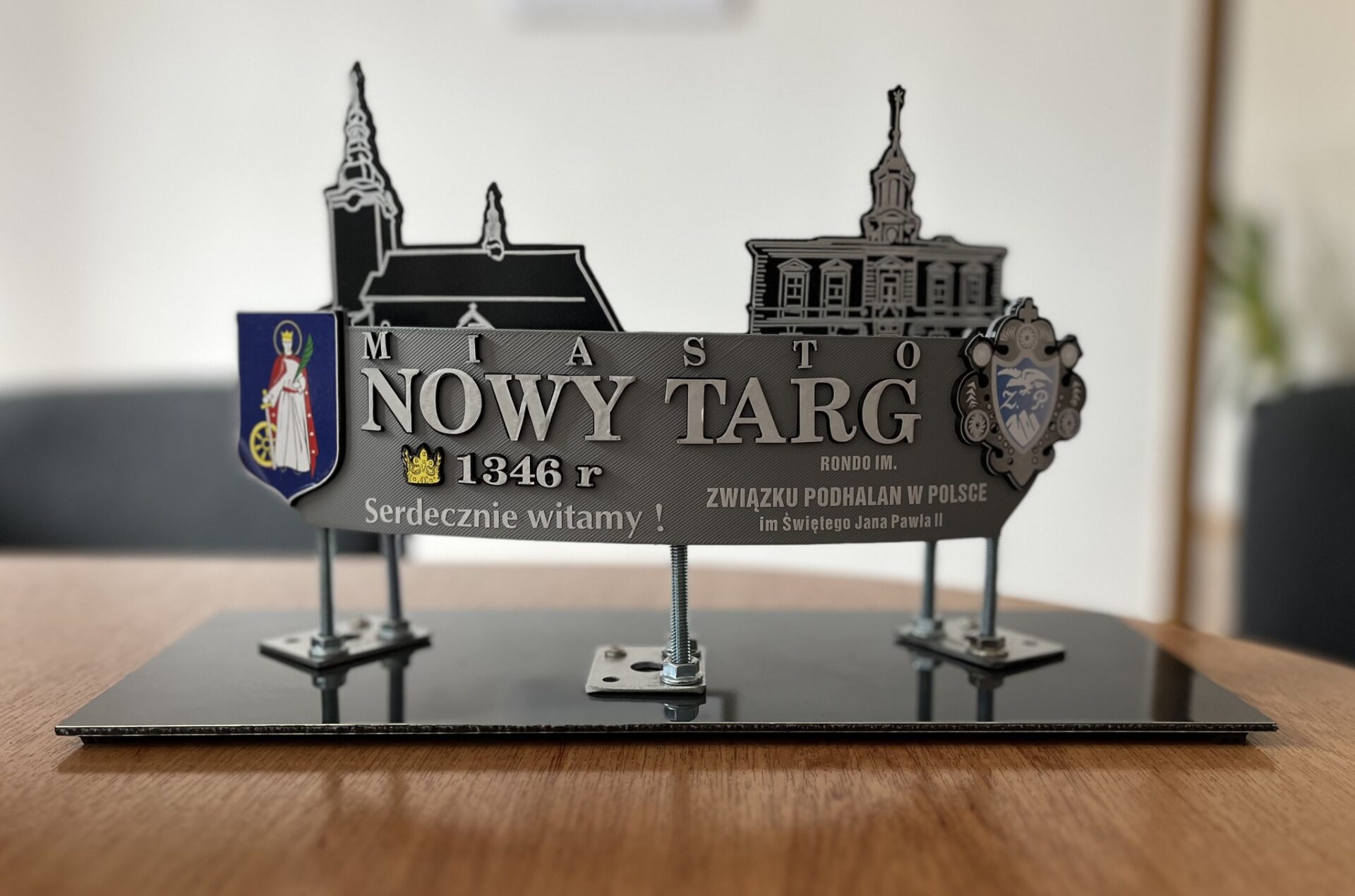 Nowy Targ wybrał witacz. Instalacja stanie przy rondzie na zakopiance