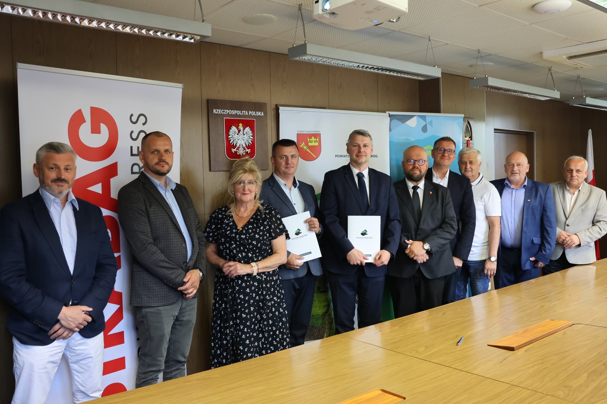 Blisko 9 mln zł na drogę w Gronkowie. Powiat podpisał umowę z wykonawcą