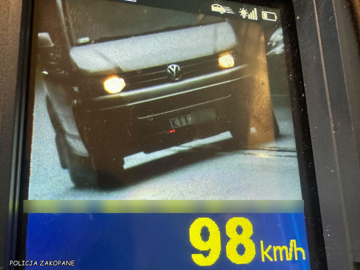Za przekroczenie dozwolonej prędkości zawodowy kierowca stracił prawo jazdy