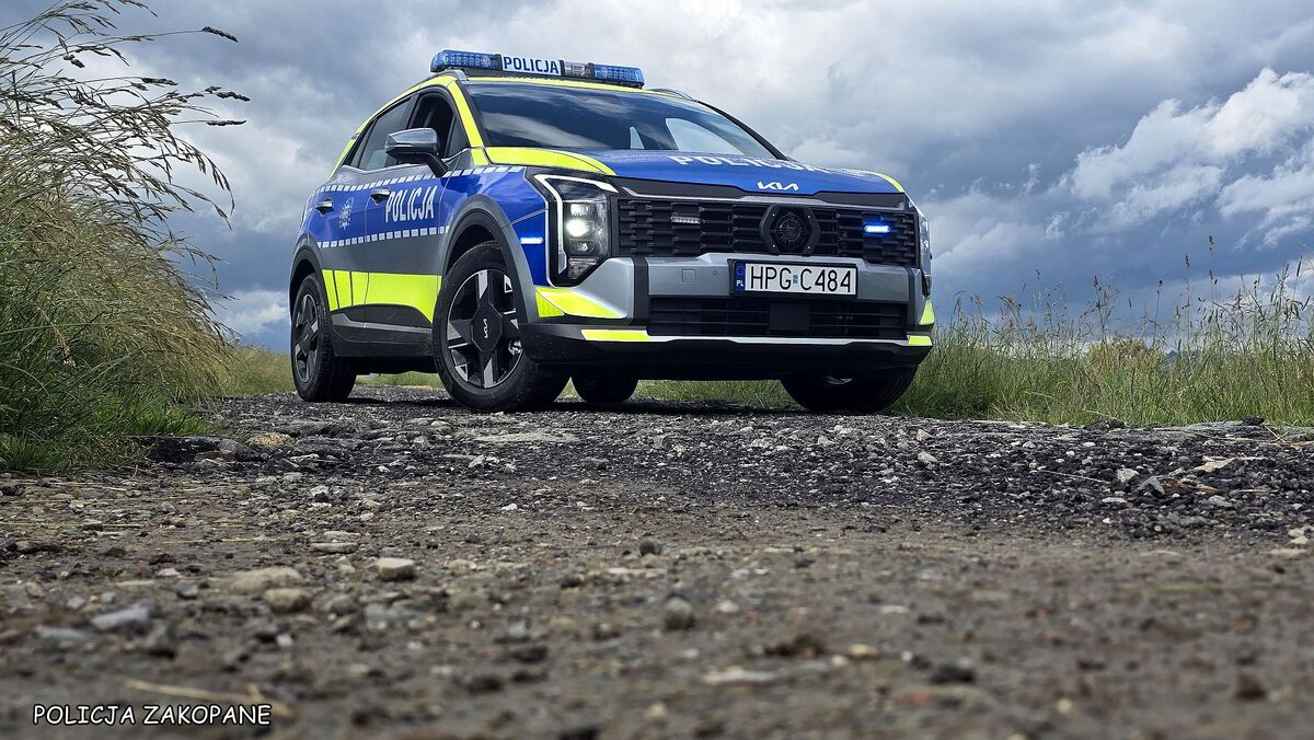 Udokumentował zaśmiecanie i przekazał dowody. Policjanci ustalili i ukarali sprawców