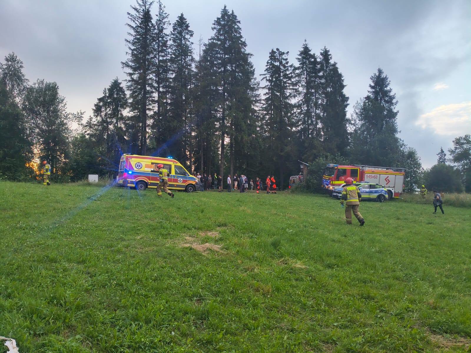 Wypadek quada w rejonie Kotelnicy Białczańskiej, dwie osoby zostały poszkodowane