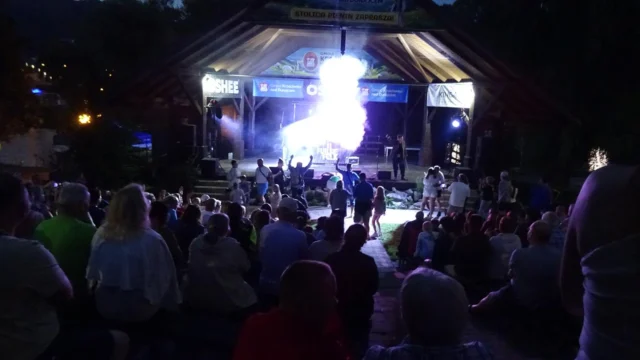 DSC08583-Copy.jpg