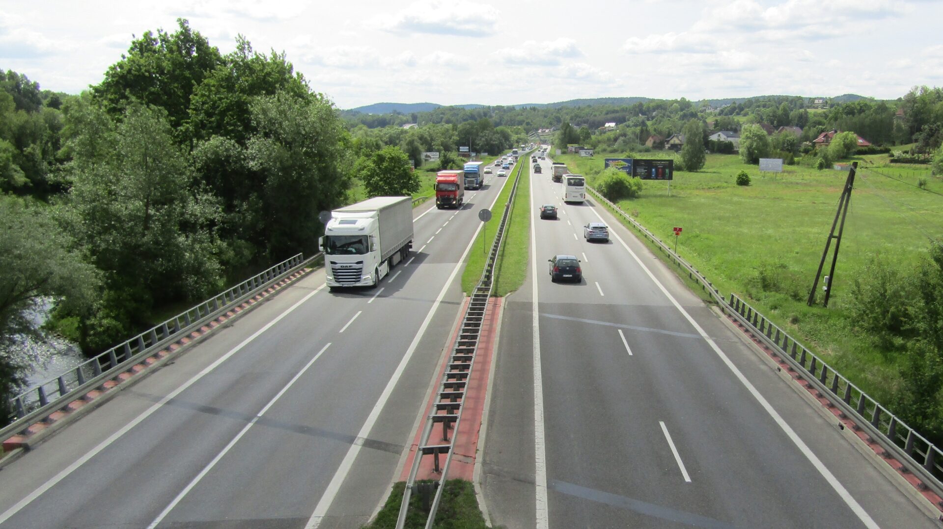 Aż 13 firm chce projektować nowe drogi wzdłuż zakopianki