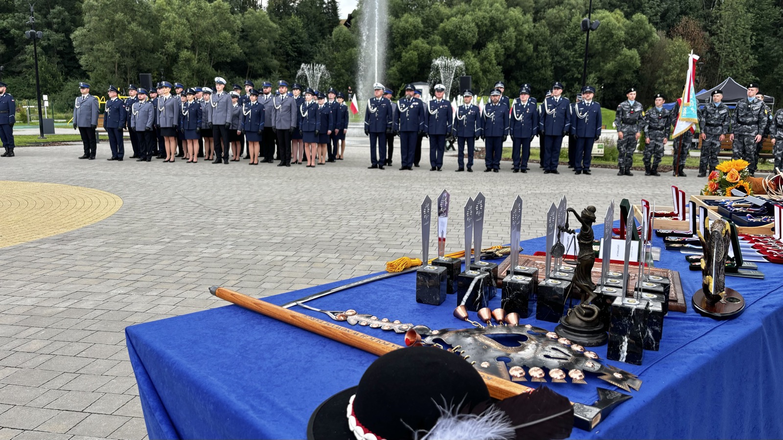 Policjanci świętowali w Szaflarach. Były awanse, odznaczenia i podziękowania