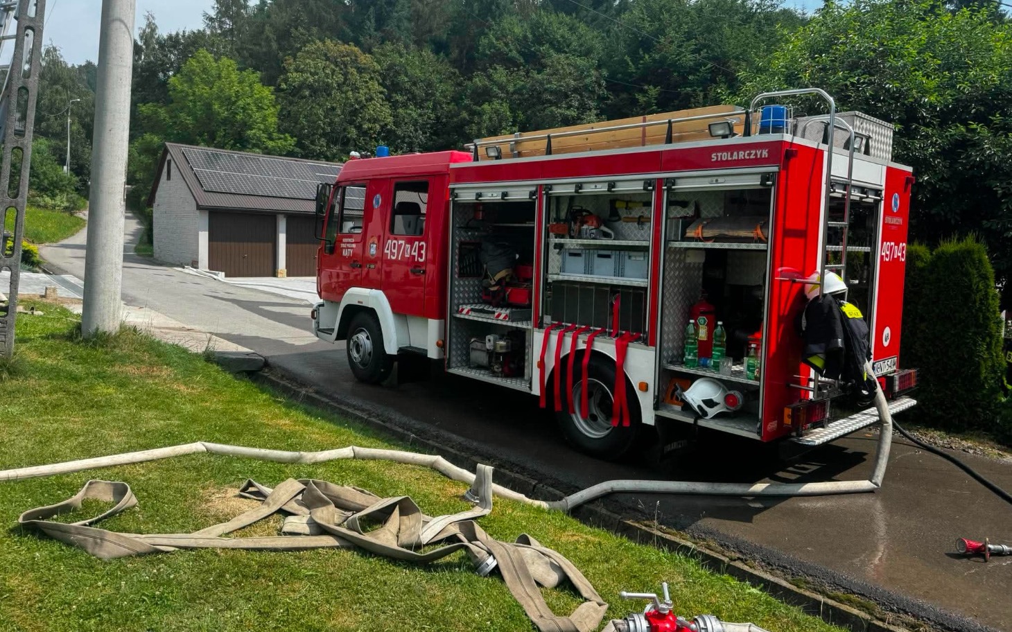 „Bogu na chwałę, ludziom na ratunek” – strażak ochotnik z Krościenka nad Dunajcem stracił dom w pożarze. Ruszyła zbiórka!