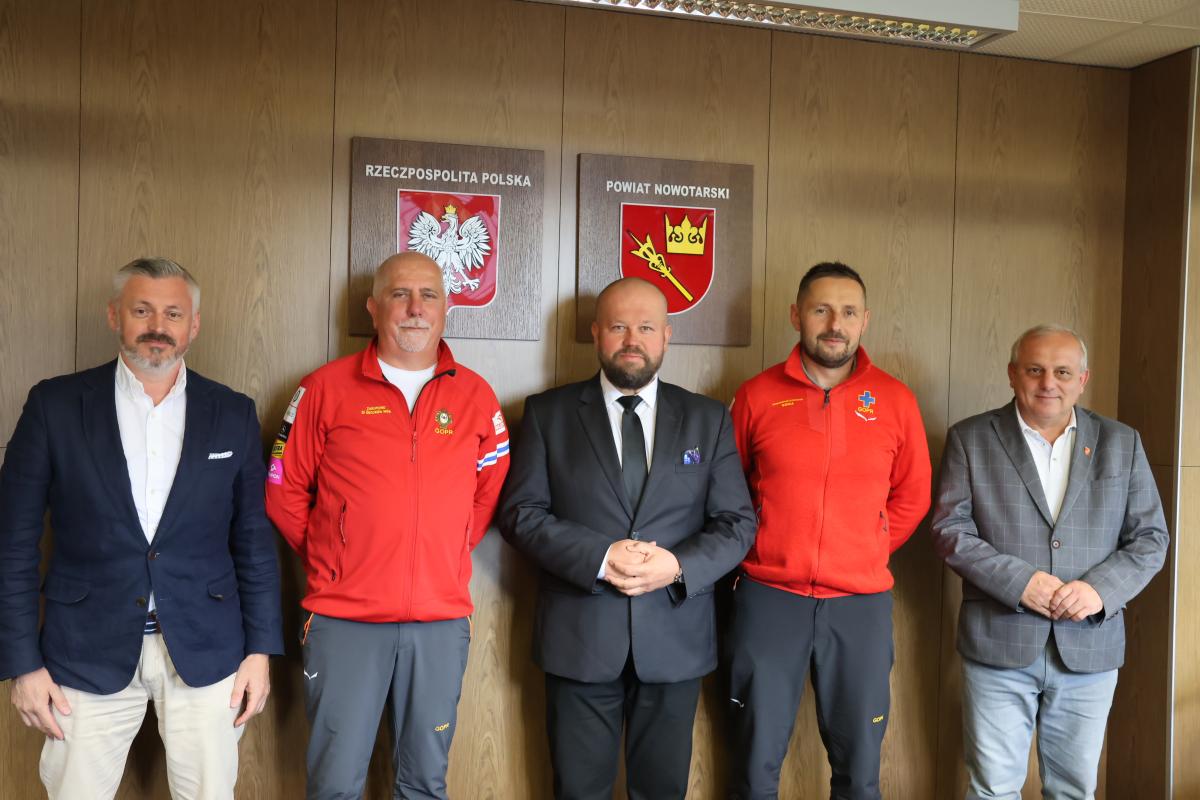 Spotkanie przedstawicieli Powiatu Nowotarskiego z nowym zarządem Grupy Podhalańskiej GOPR